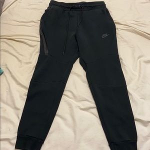 Nike tech fleece